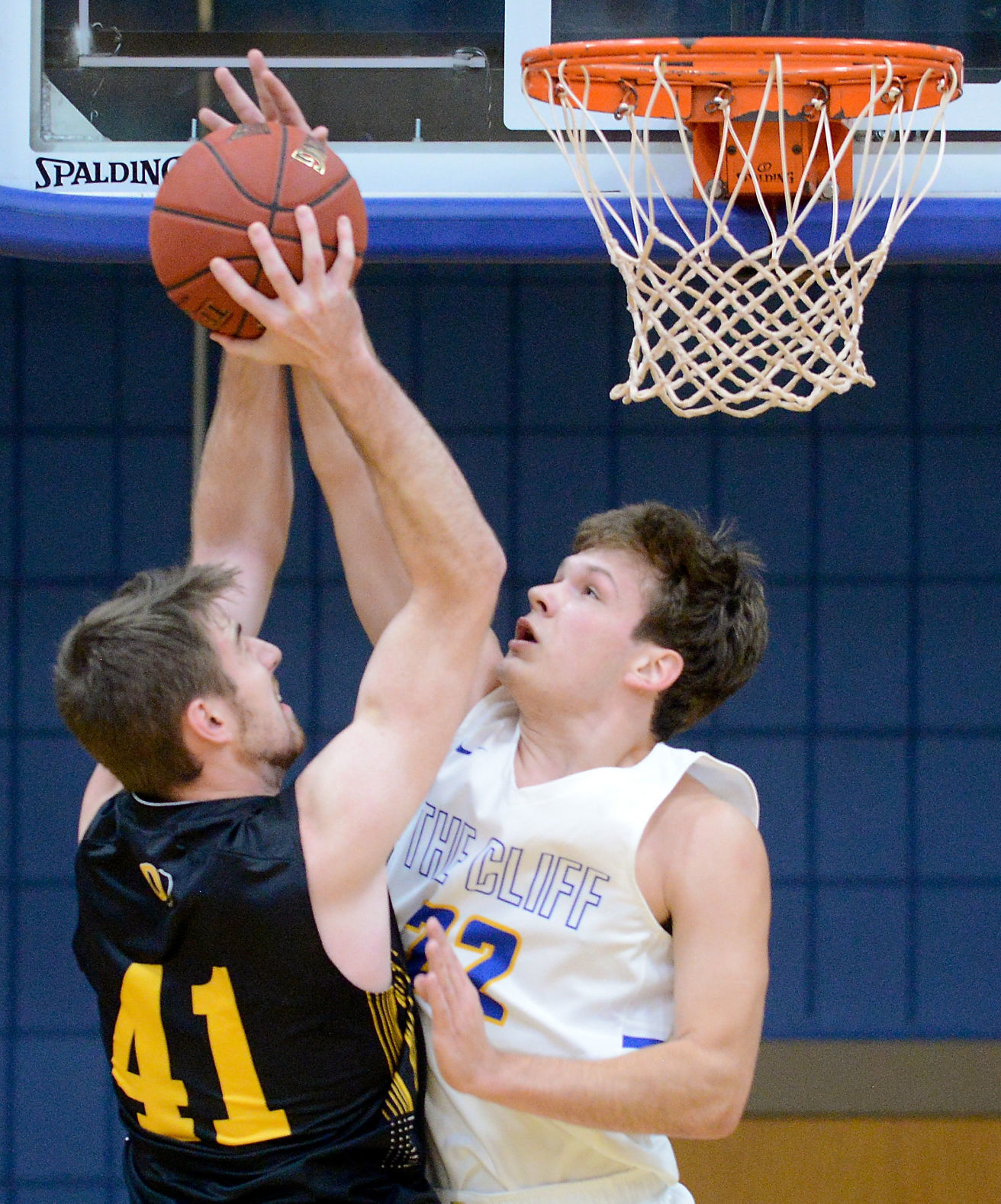 Basketball Dordt at Briar Cliff